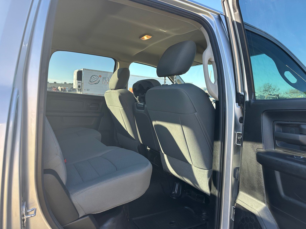 2014 RAM 2500 Image 10