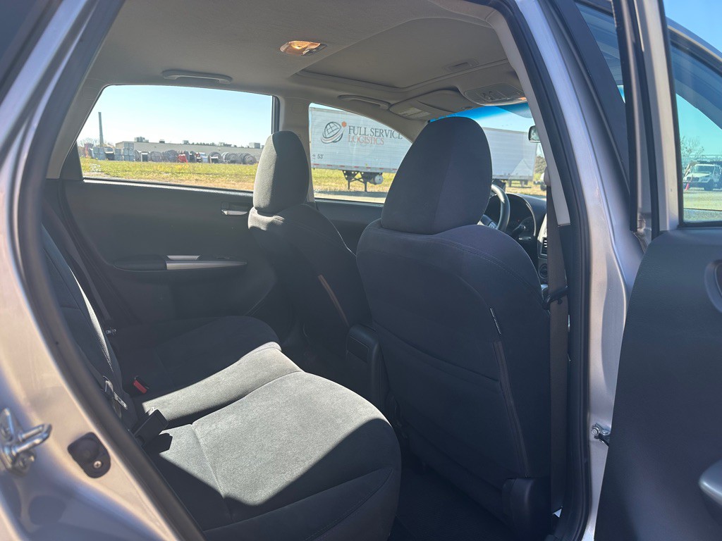 2010 Subaru Impreza Image 7