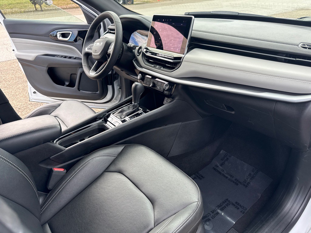 2025 Jeep Compass Image 12