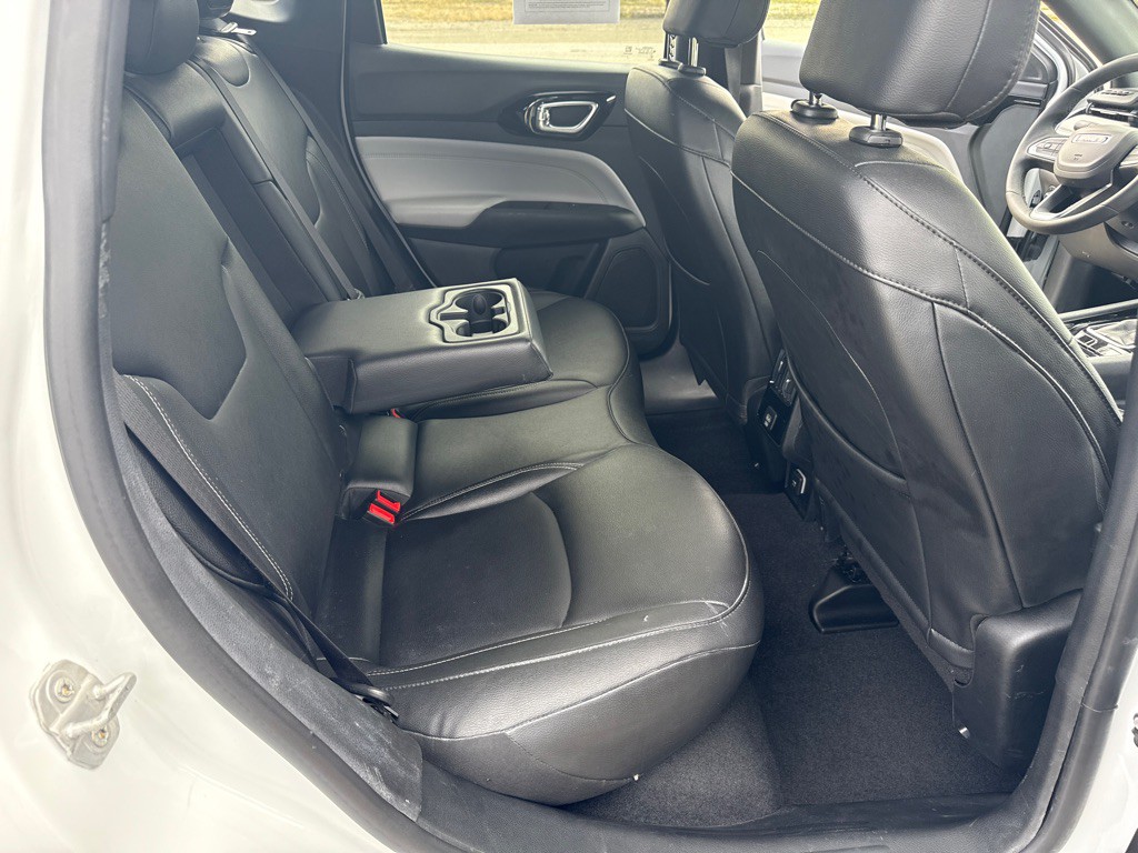 2025 Jeep Compass Image 13