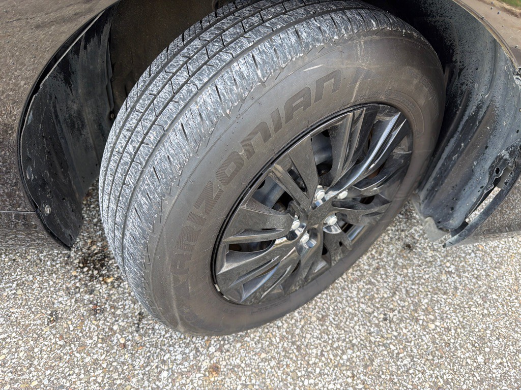 2016 Toyota Camry Image 18