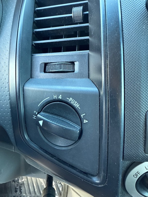 2009 Toyota Tacoma Image 15