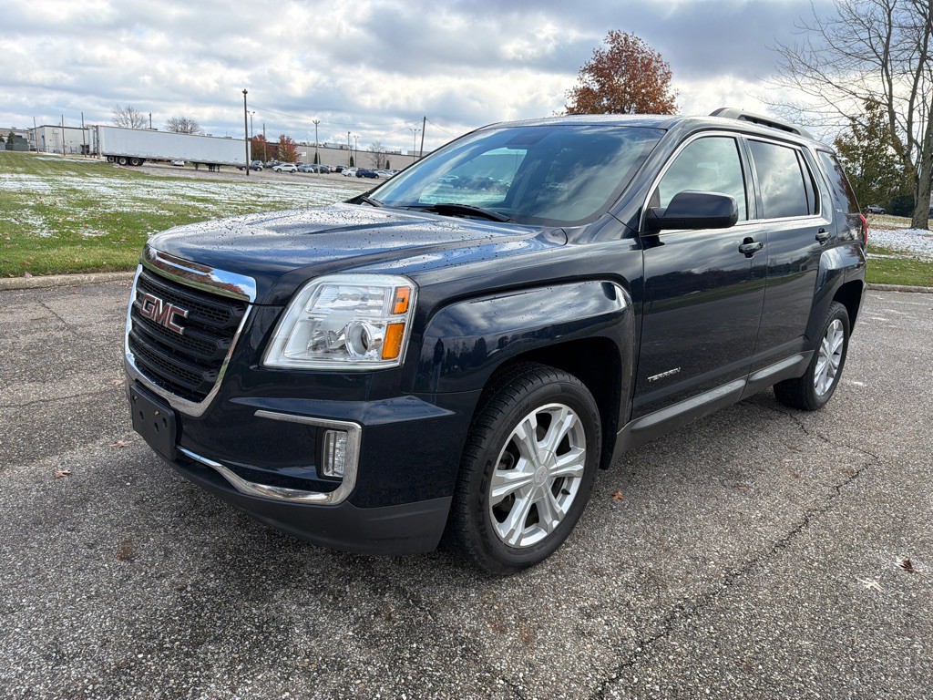 2017 GMC Terrain Image 1