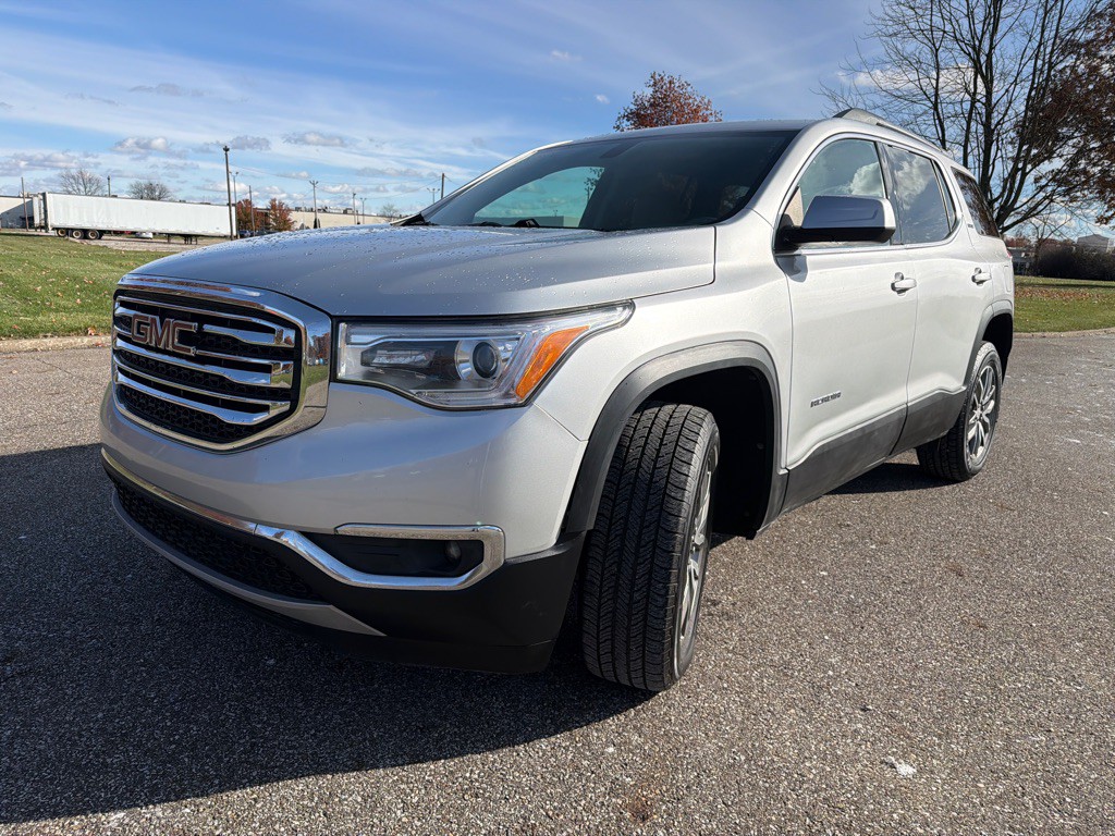 2019 GMC Acadia Image 1