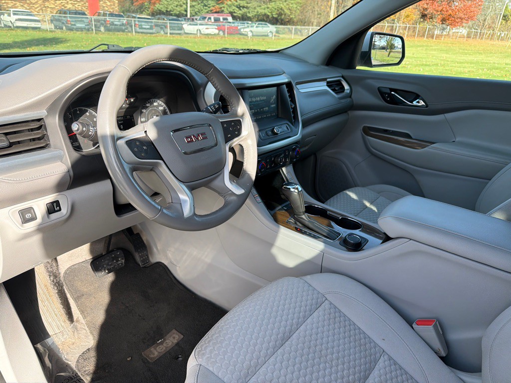 2019 GMC Acadia Image 9