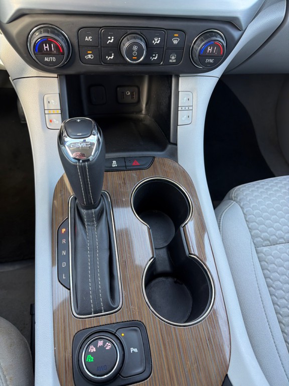 2019 GMC Acadia Image 19