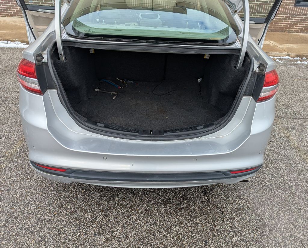 2017 Ford Fusion Image 9