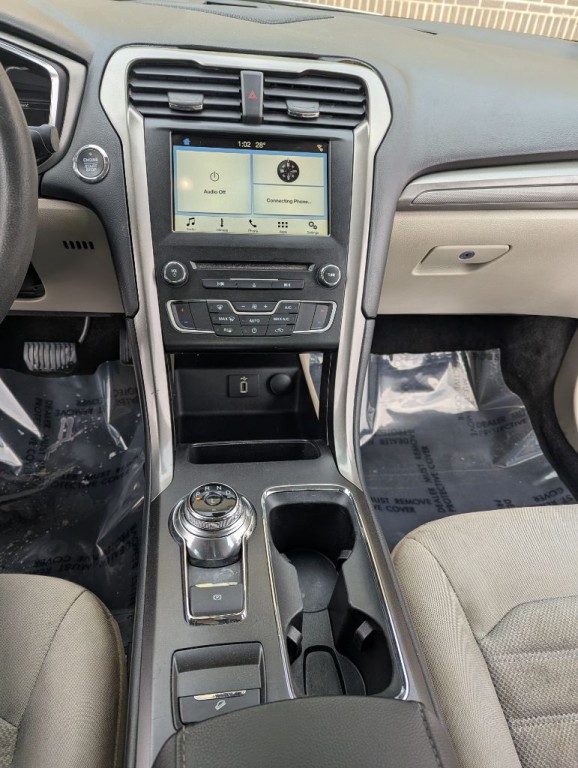 2017 Ford Fusion Image 13