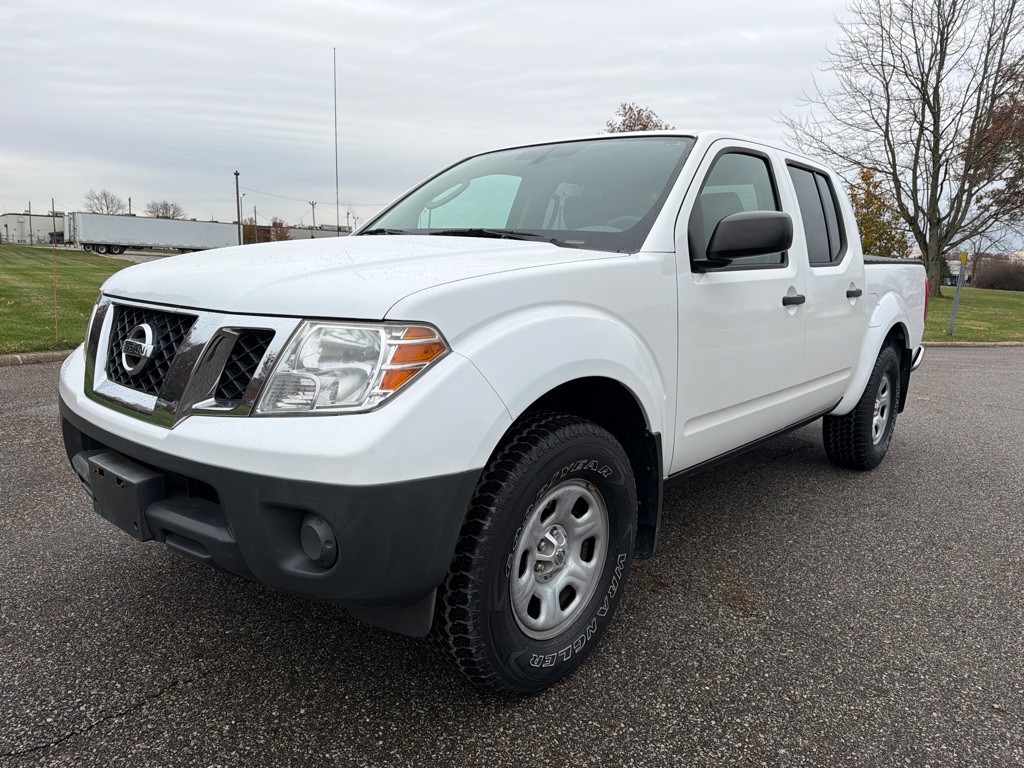 2011 Nissan Frontier Image 1