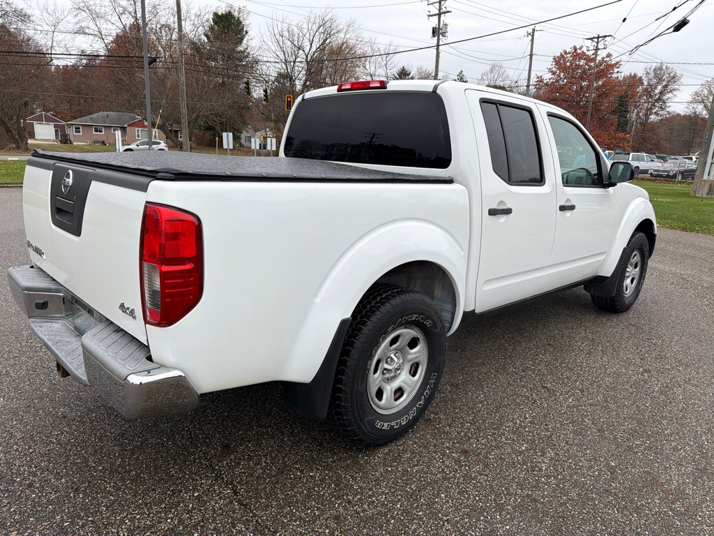 2011 Nissan Frontier Image 5