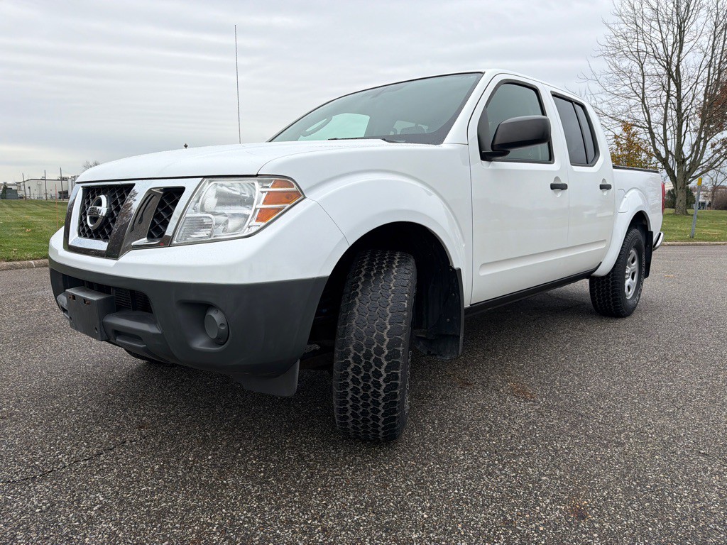 2011 Nissan Frontier Image 21