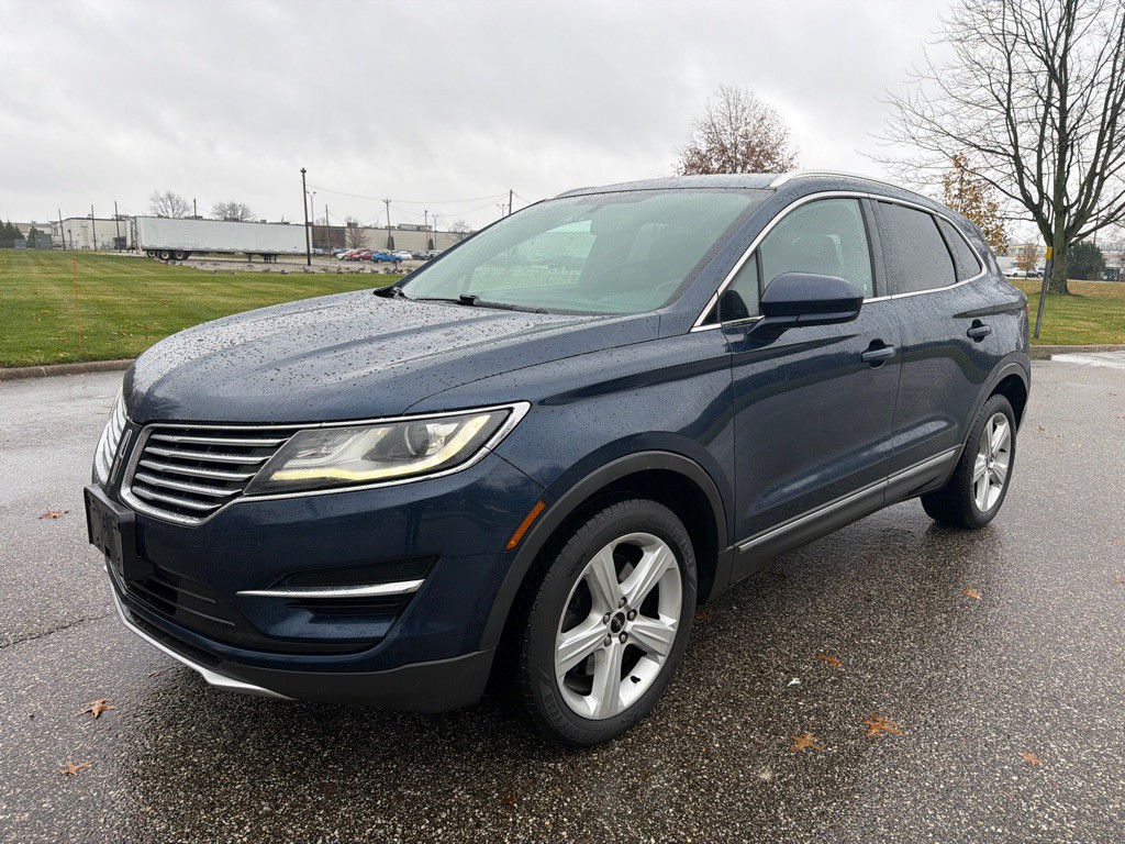 2017 Lincoln MKC Image 1