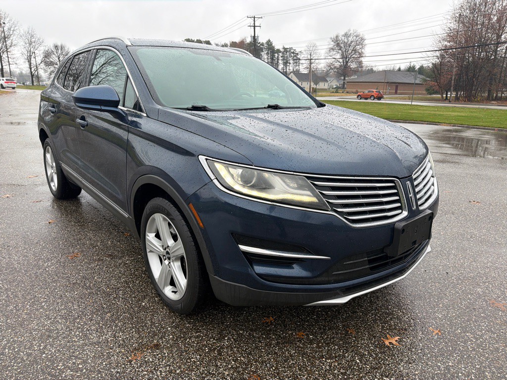 2017 Lincoln MKC Image 3
