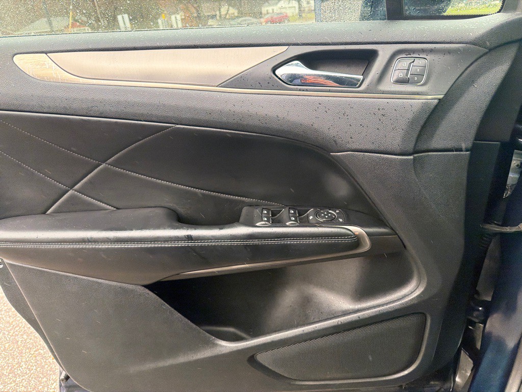 2017 Lincoln MKC Image 20