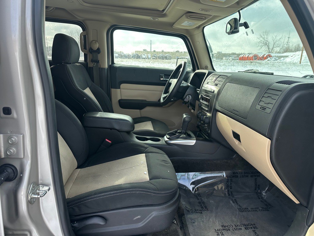 2007 HUMMER H3 Image 7