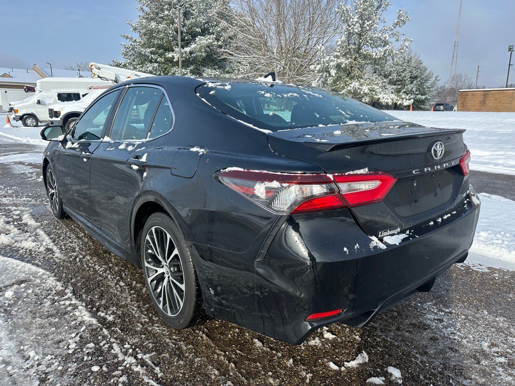 2019 Toyota Camry Image 4