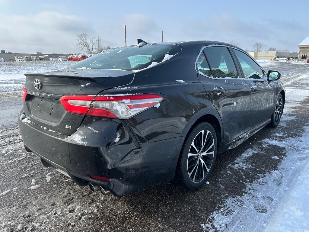 2019 Toyota Camry Image 5