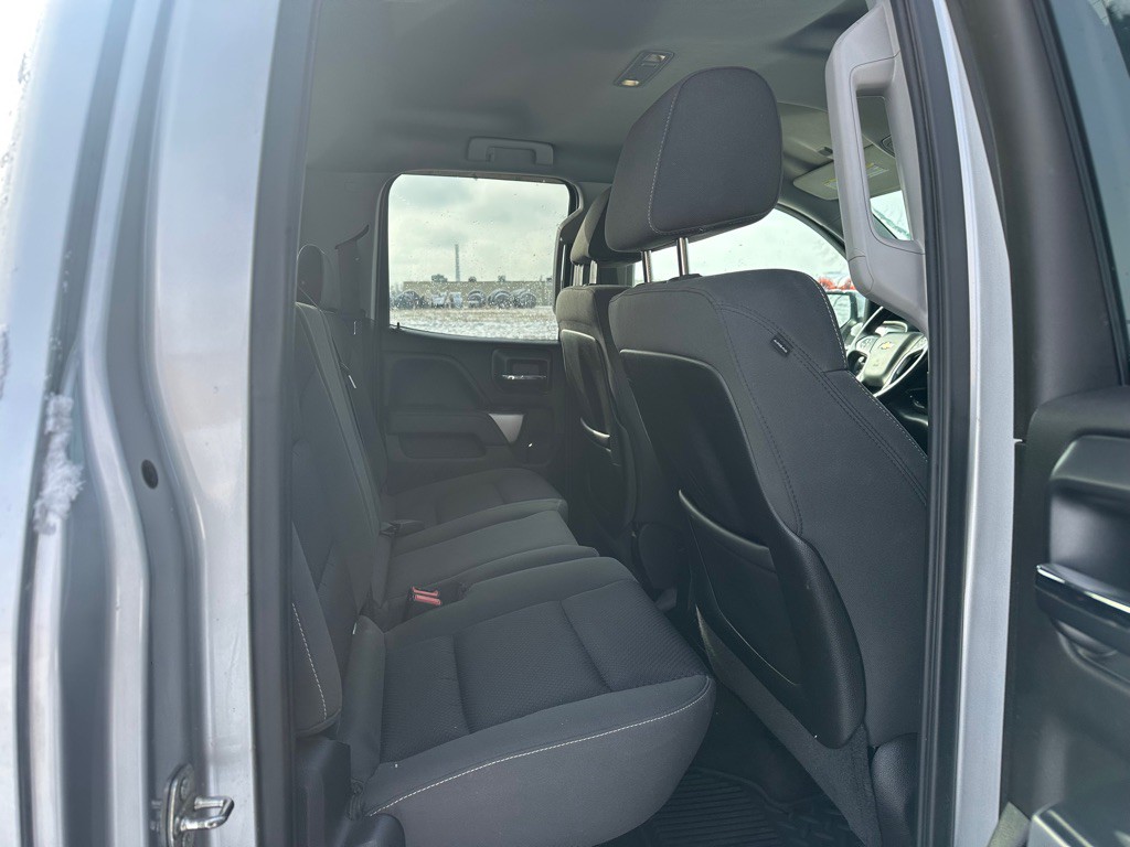 2015 Chevrolet Silverado 1500 Image 11