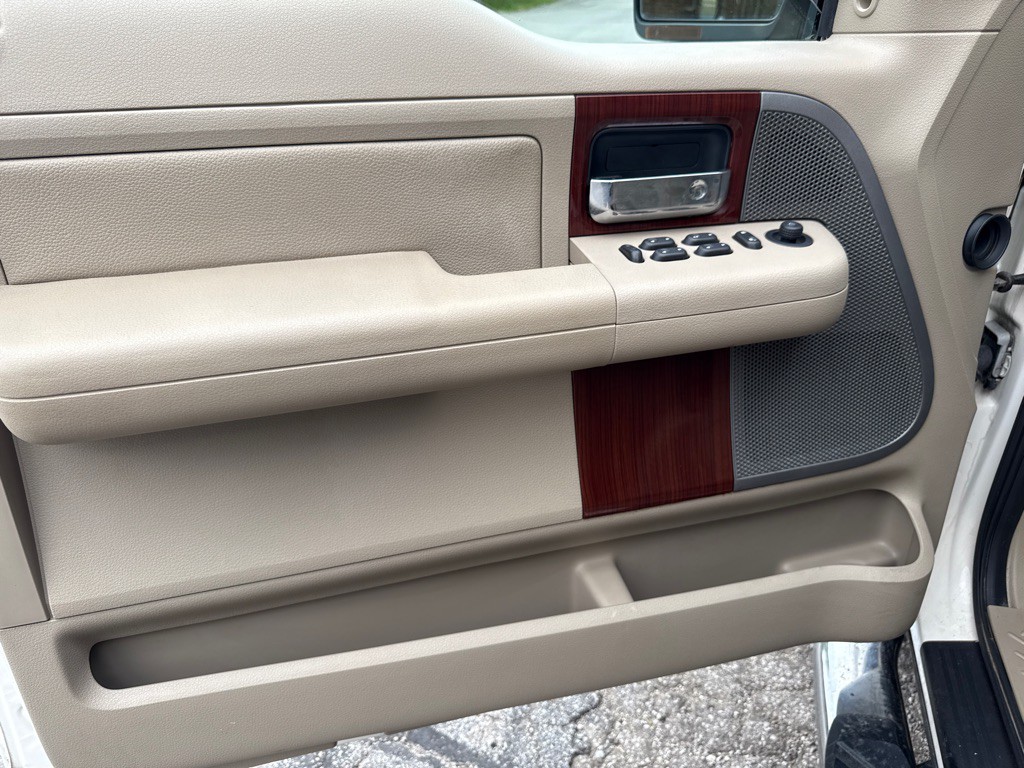 2007 Ford F-150 Image 12