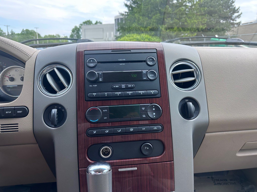 2007 Ford F-150 Image 10