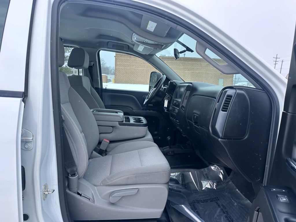 2018 GMC Sierra Image 9