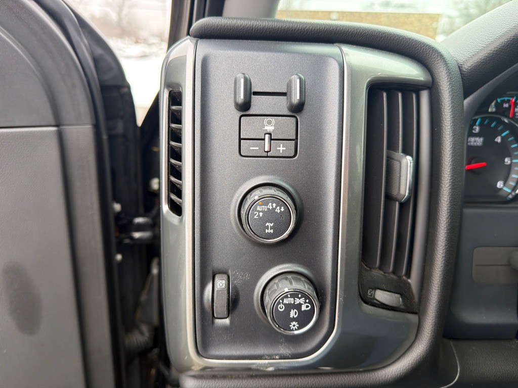 2018 Chevrolet Silverado 1500 Image 21