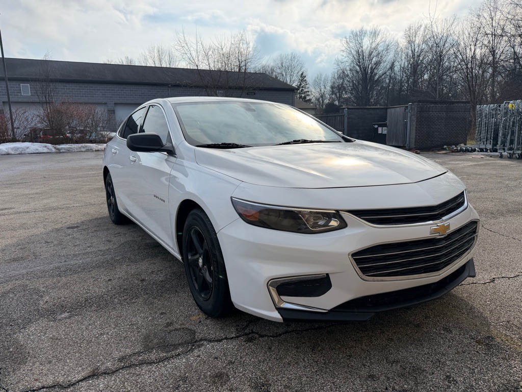 2018 Chevrolet Malibu Image 3