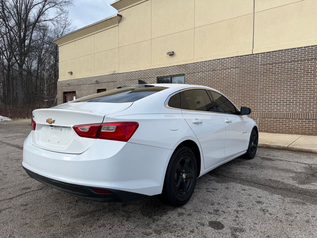 2018 Chevrolet Malibu Image 5