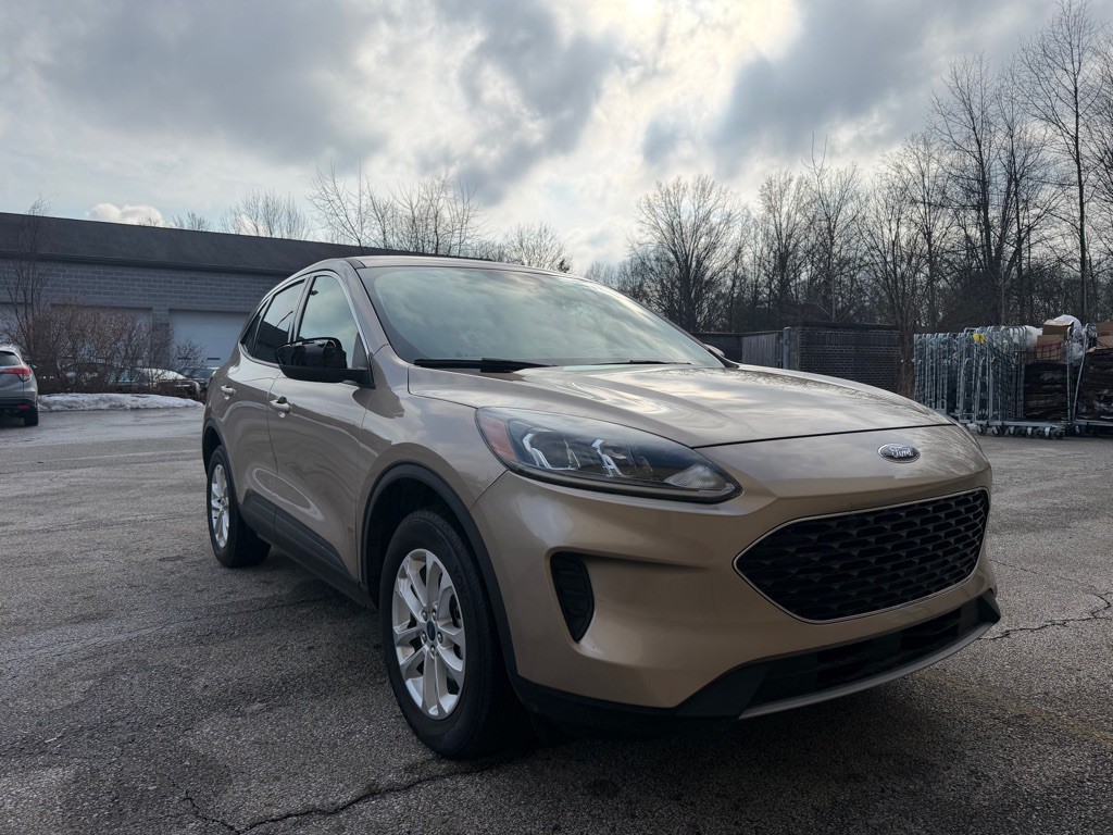 2020 Ford Escape Image 3