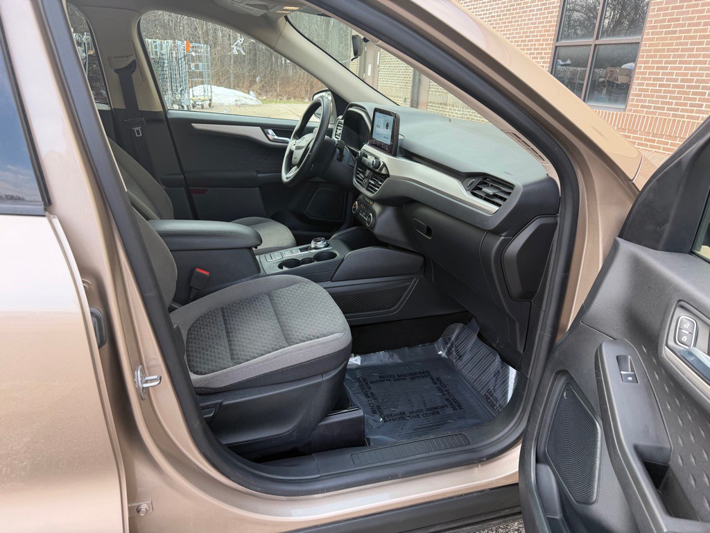 2020 Ford Escape Image 10