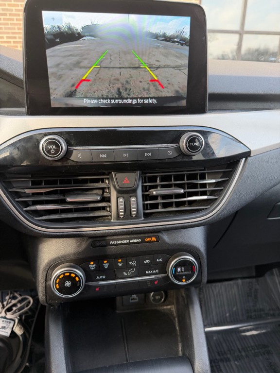 2020 Ford Escape Image 15