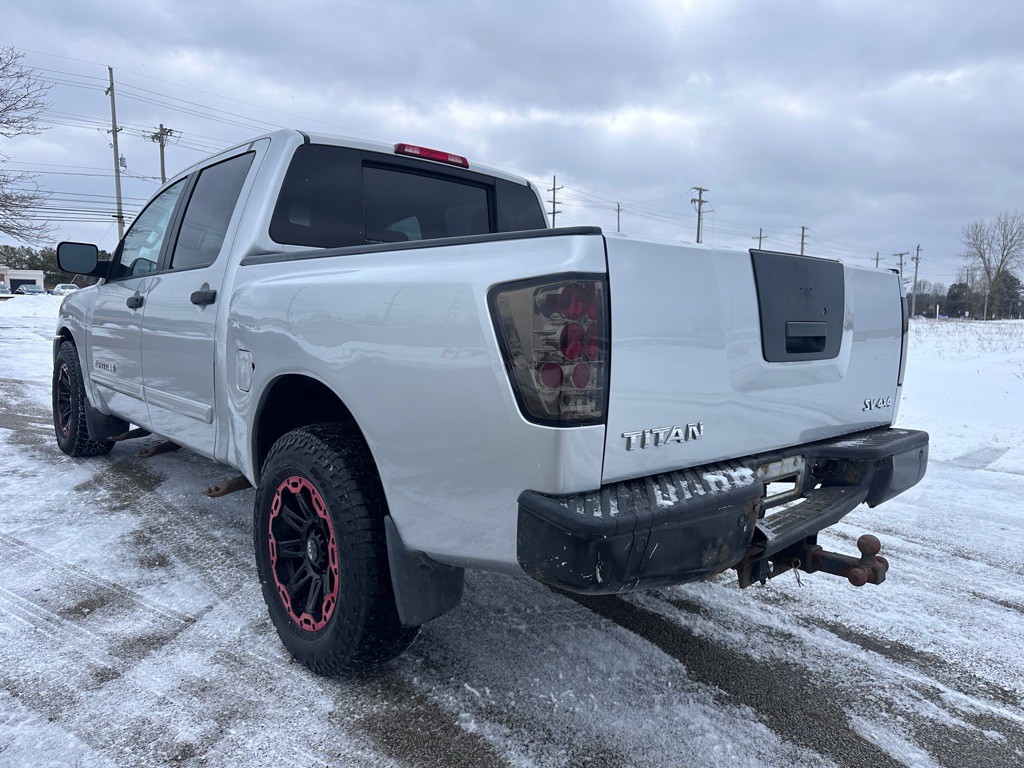 2012 Nissan Titan Image 4