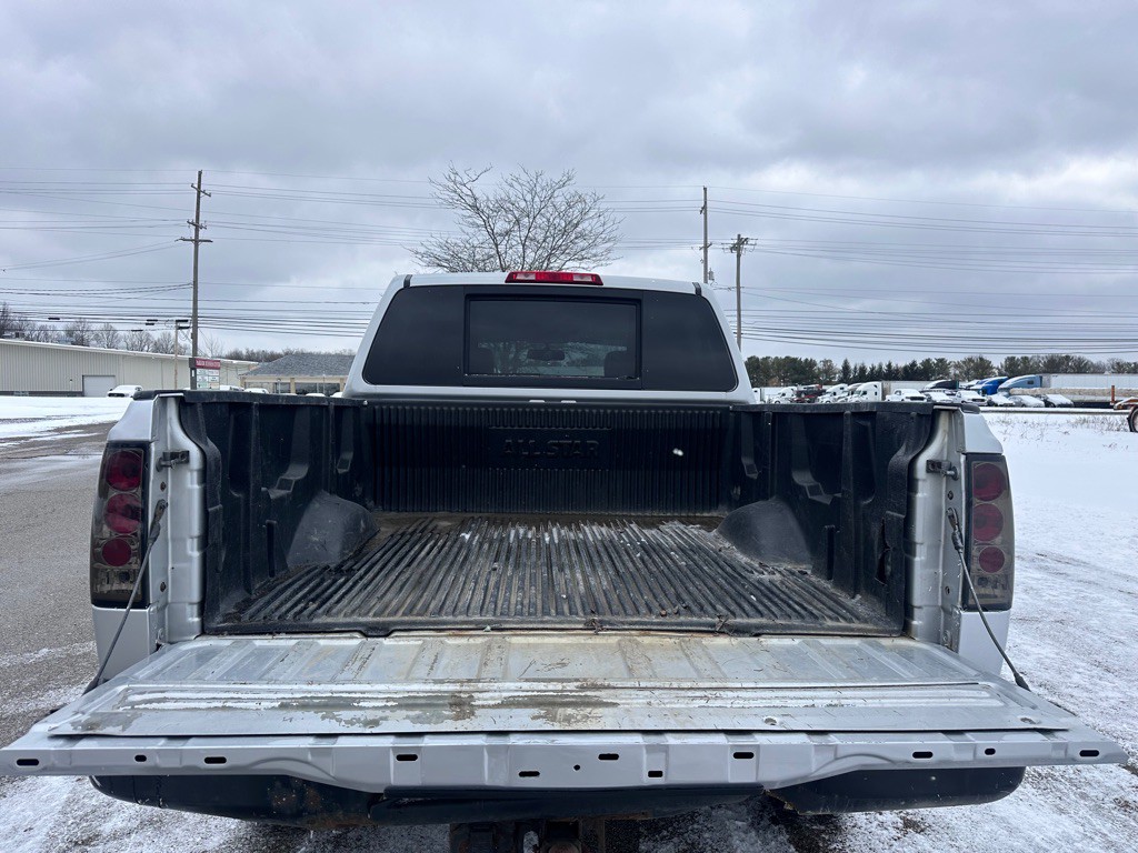 2012 Nissan Titan Image 12