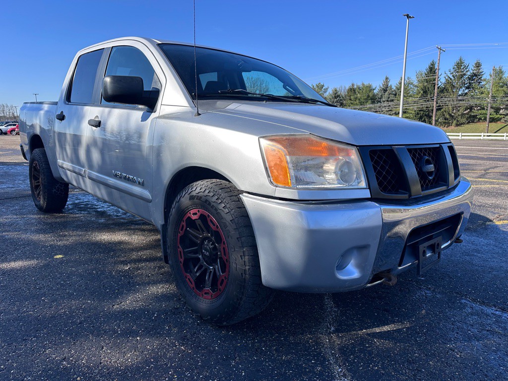2012 Nissan Titan Image 4