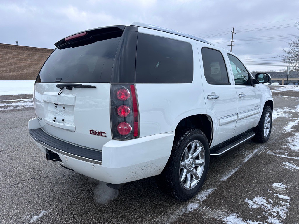 2008 GMC Yukon Image 6