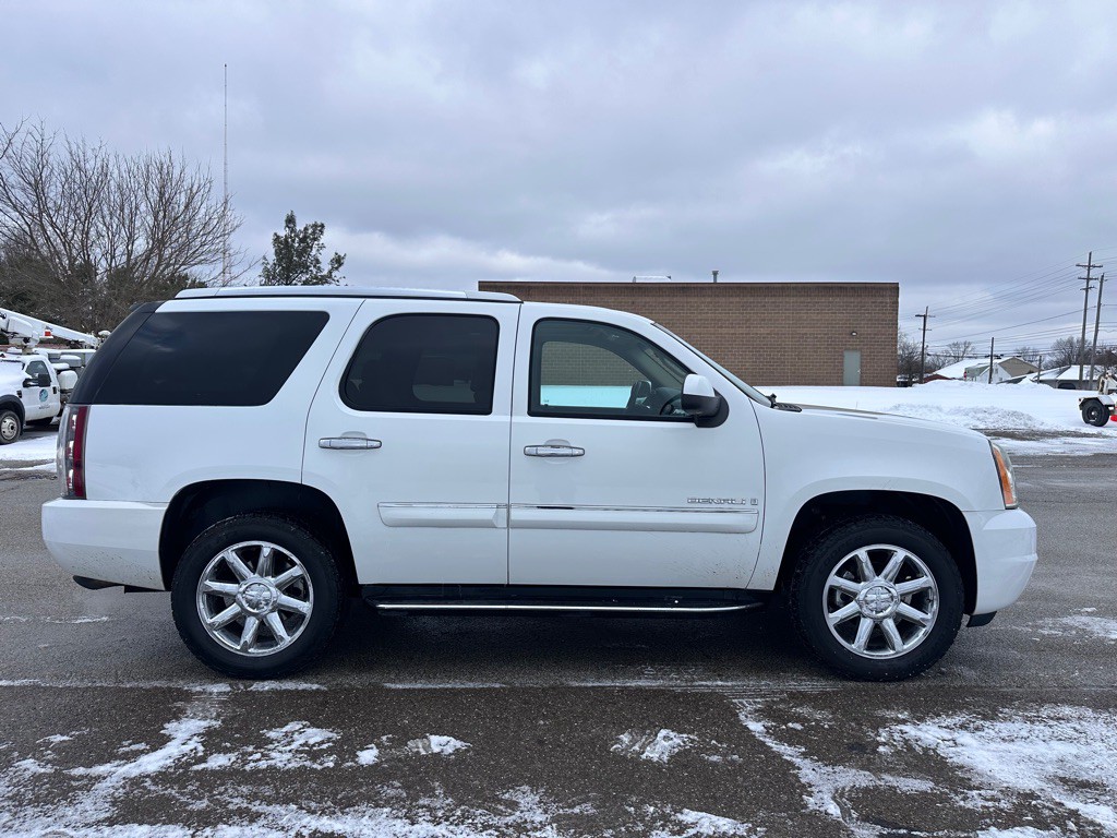 2008 GMC Yukon Image 7