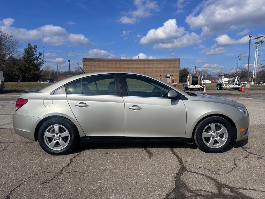 2014 Chevrolet Cruze Image 5