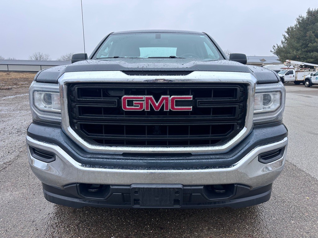 2018 GMC Sierra Image 8