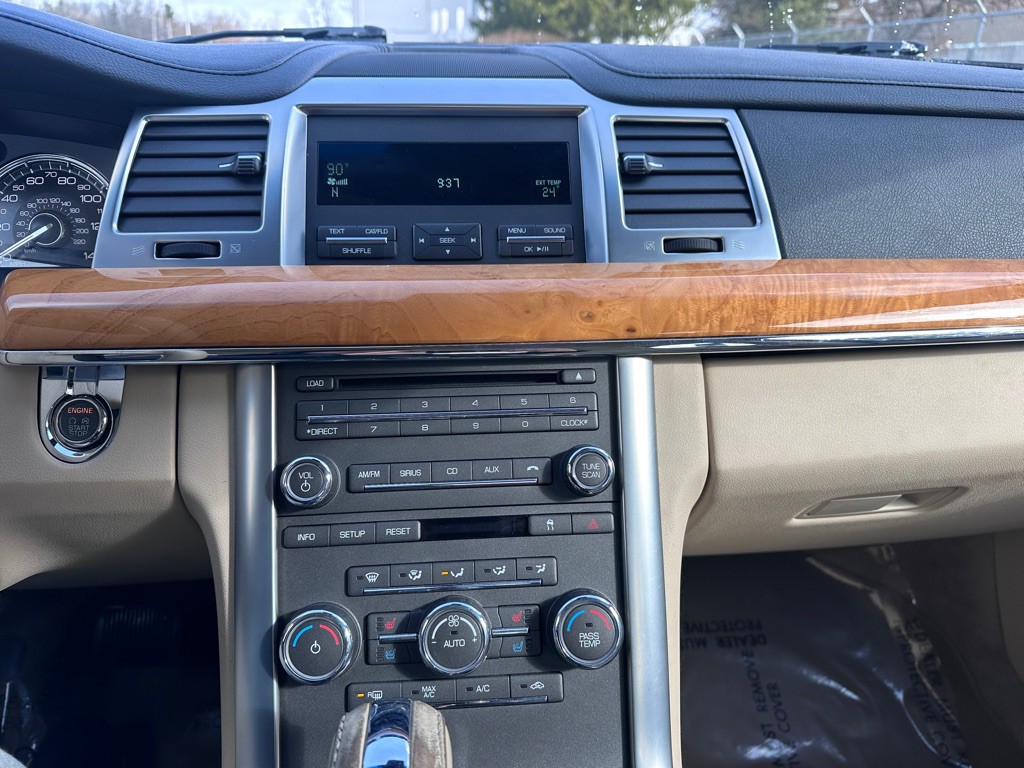 2009 Lincoln MKS Image 12