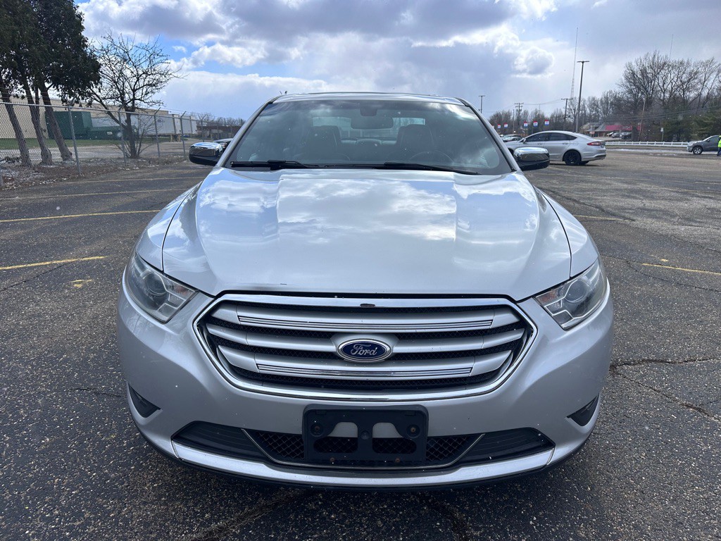 2015 Ford Taurus Image 7