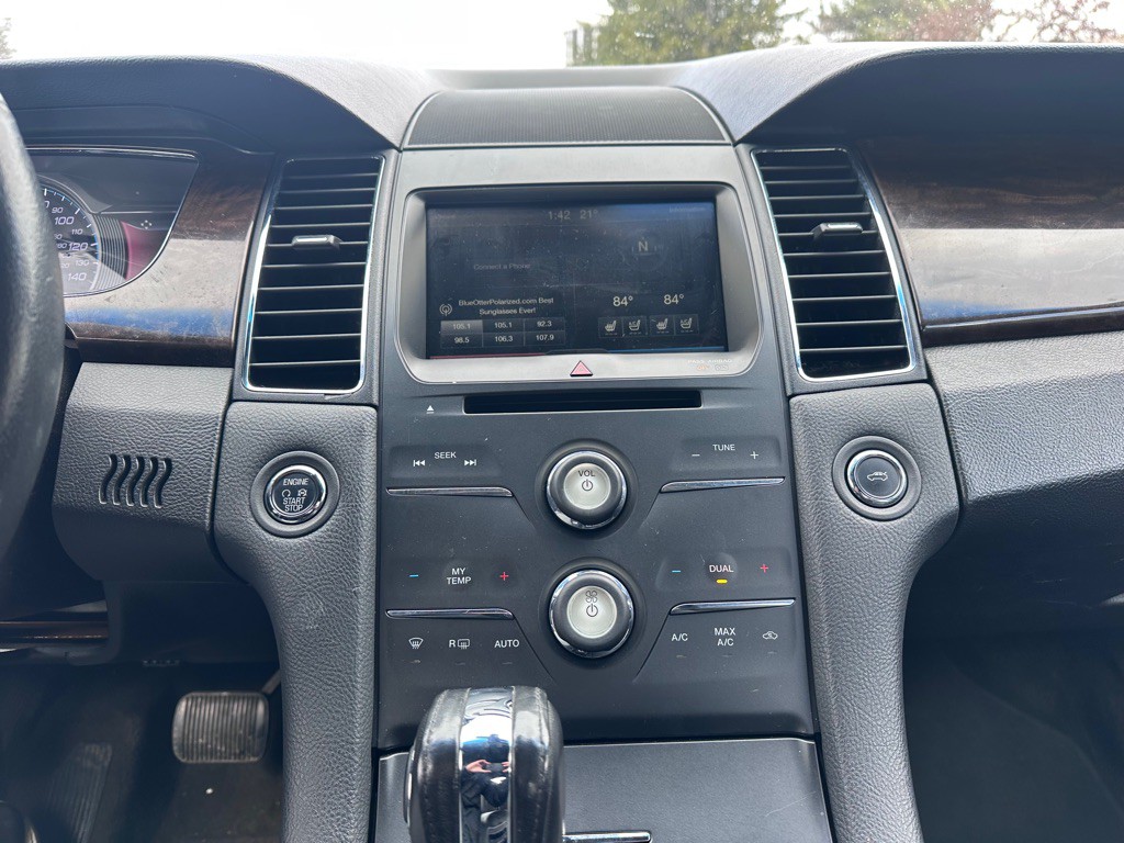 2015 Ford Taurus Image 14