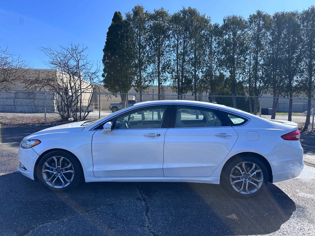 2018 Ford Fusion Image 2