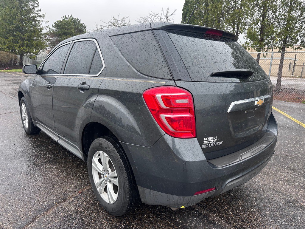 2017 Chevrolet Equinox Image 3