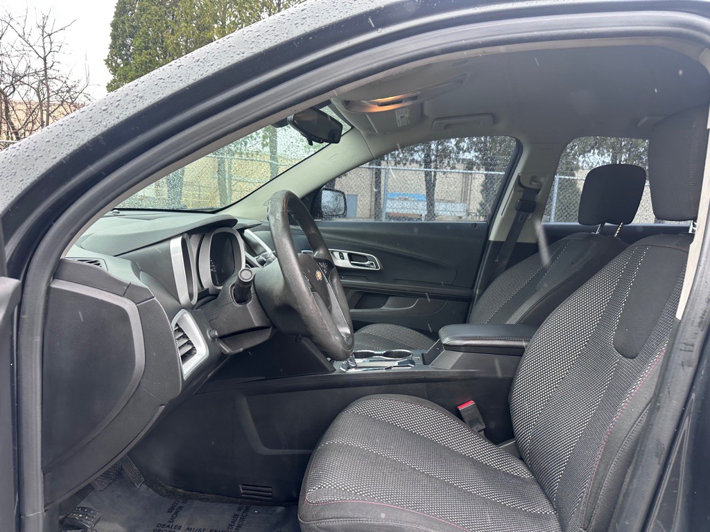 2017 Chevrolet Equinox Image 12