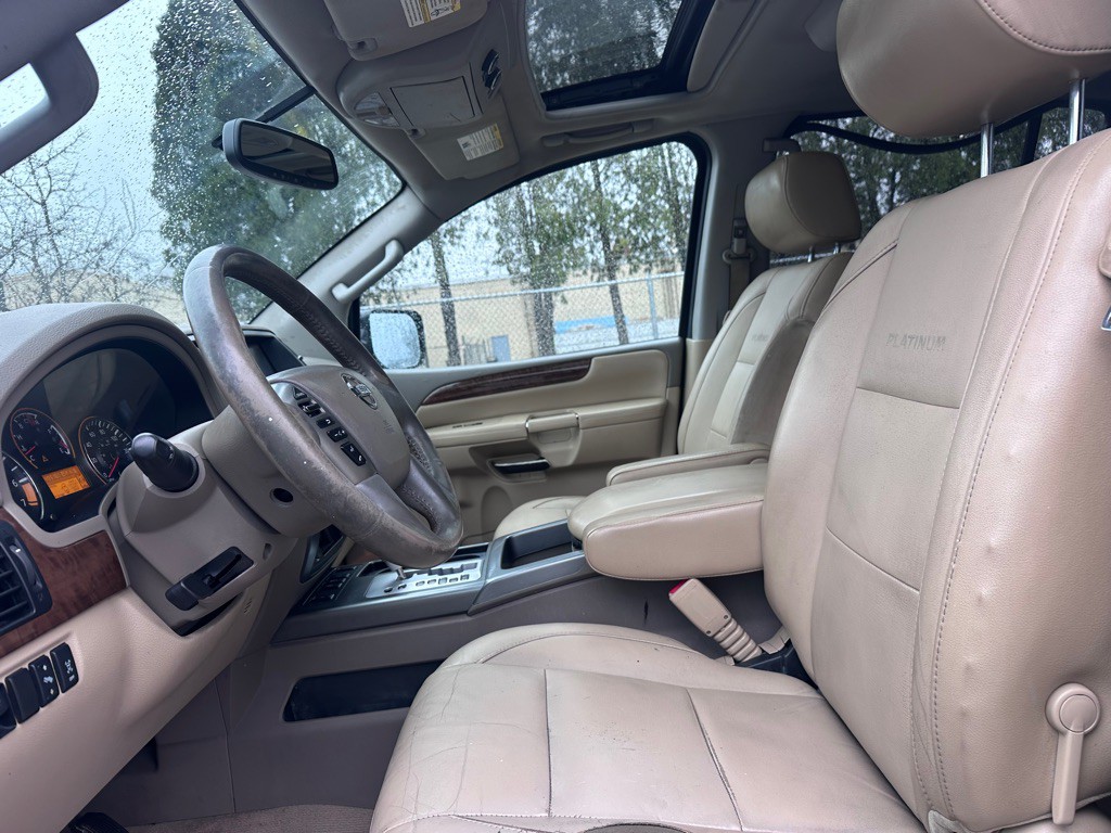 2014 Nissan Armada Image 12