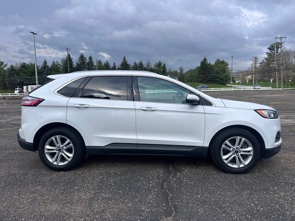 2020 Ford Edge Image 4