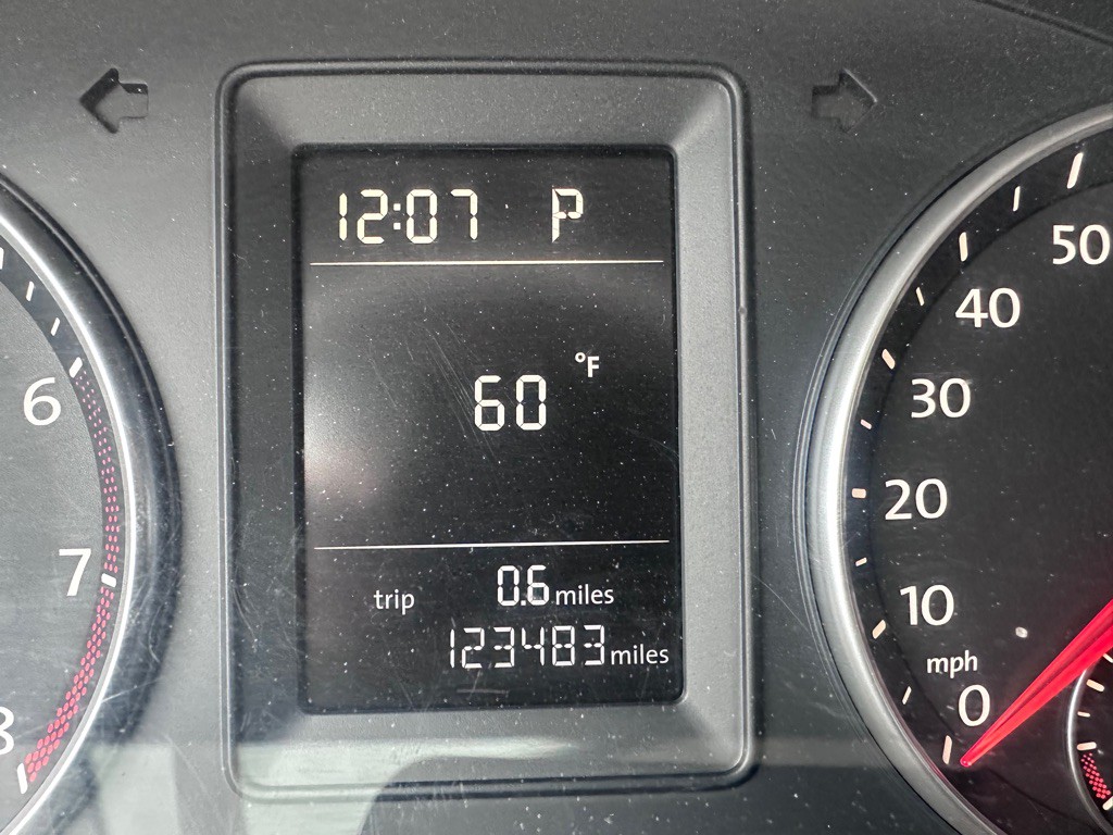 2010 Volkswagen Jetta Image 13