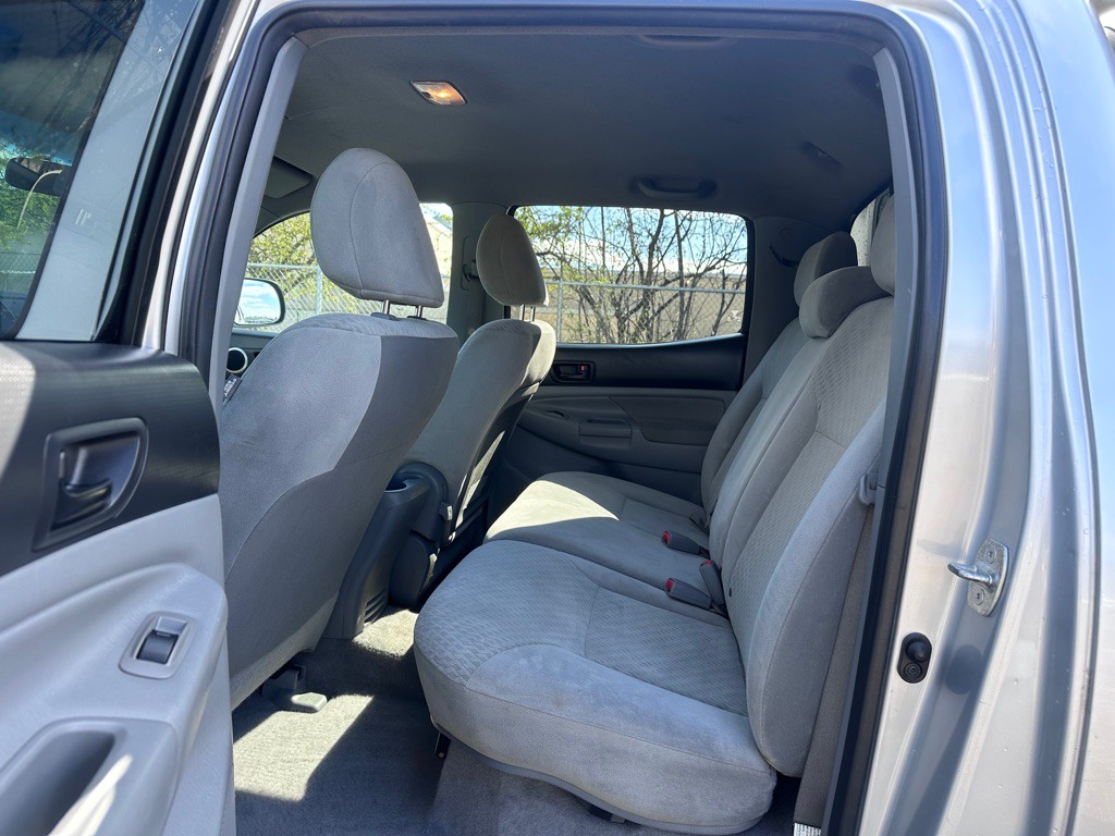 2011 Toyota Tacoma Image 10