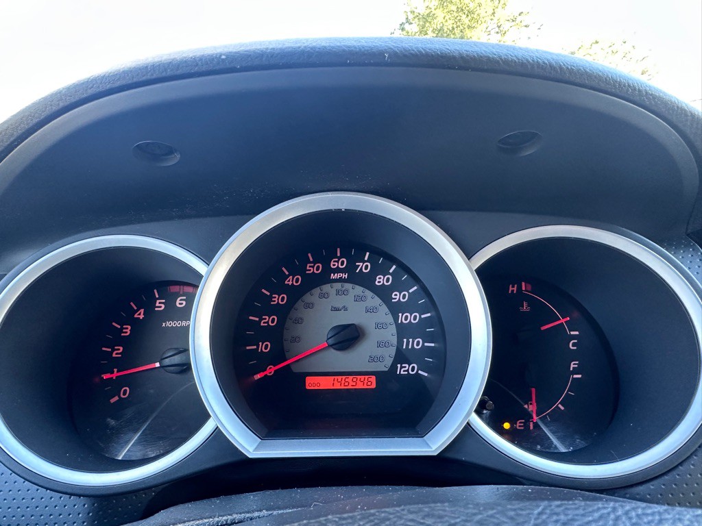 2011 Toyota Tacoma Image 13