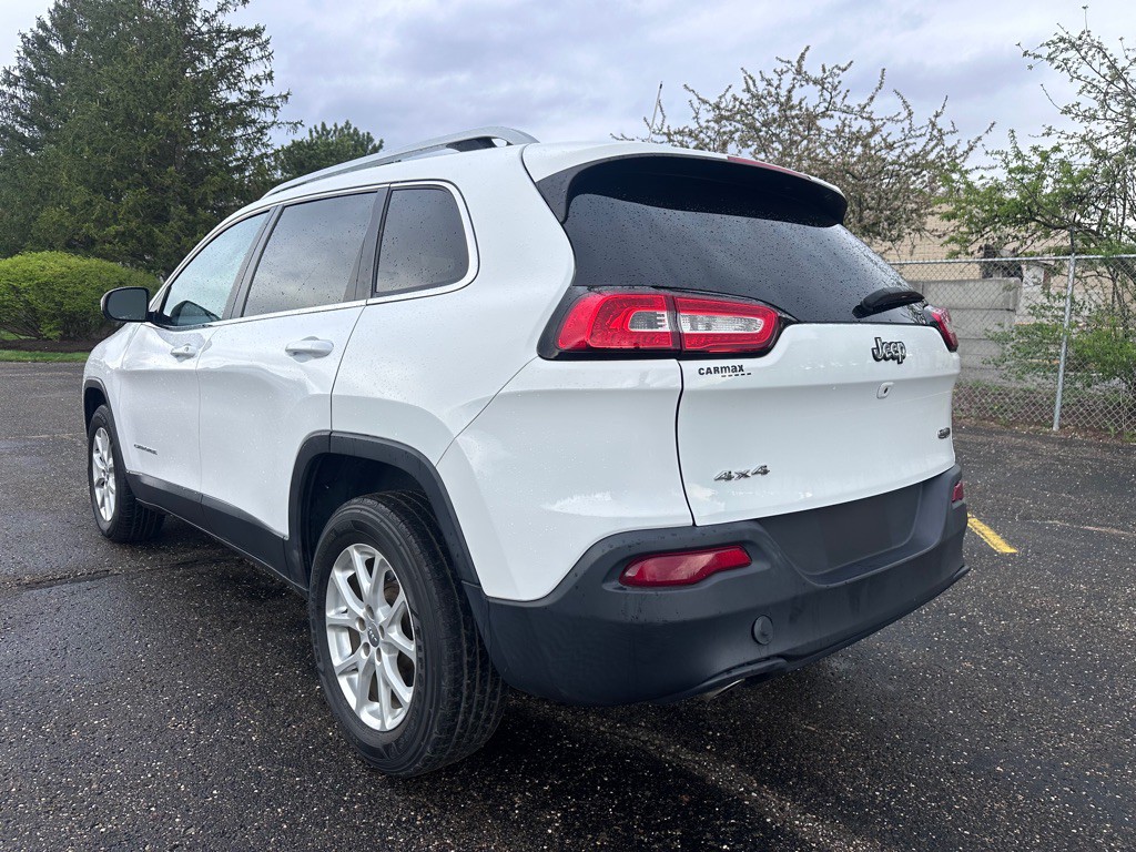 2017 Jeep Cherokee Image 3